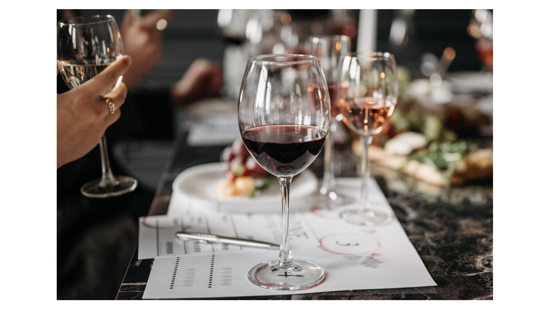 image article événementiel autour du vin pour Evinence